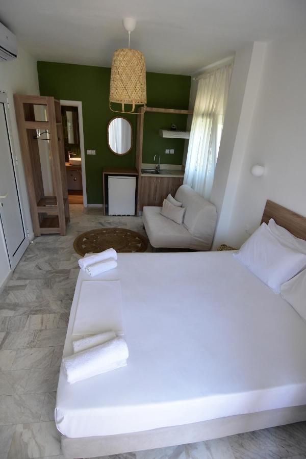 Haus Risos Next Generation Apartment โตโรนี ภายนอก รูปภาพ